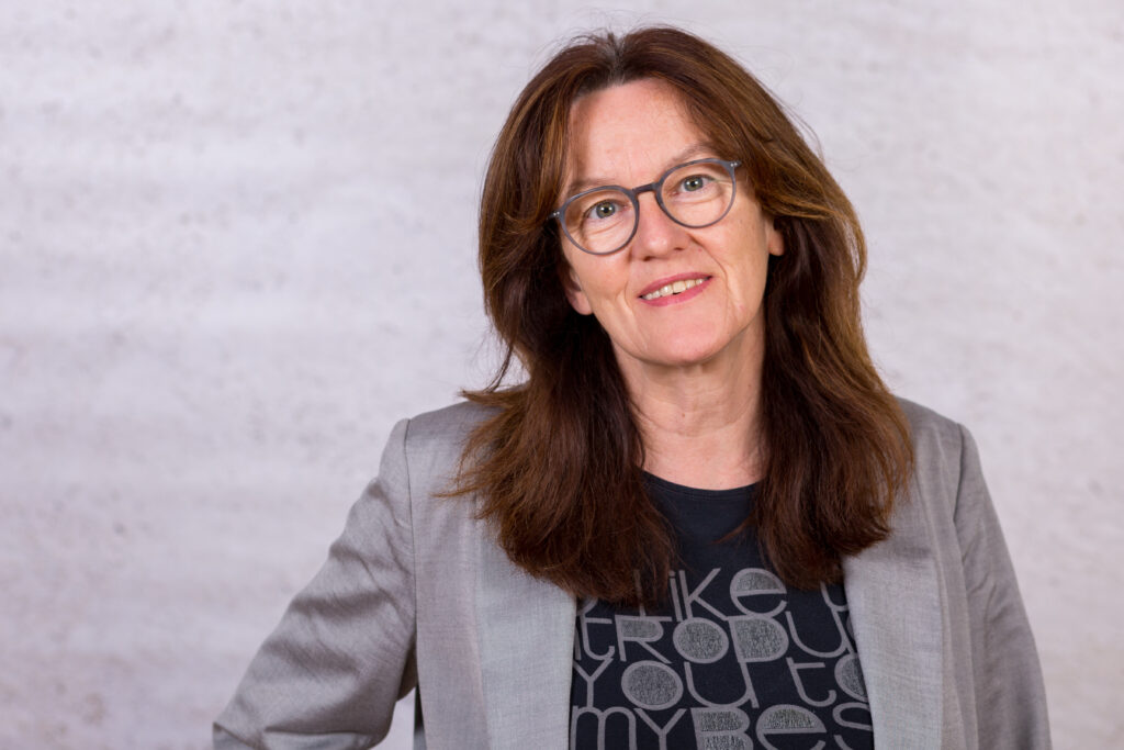 contactPerson.contactPerson.title