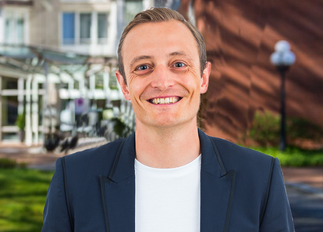 contactPerson.contactPerson.title