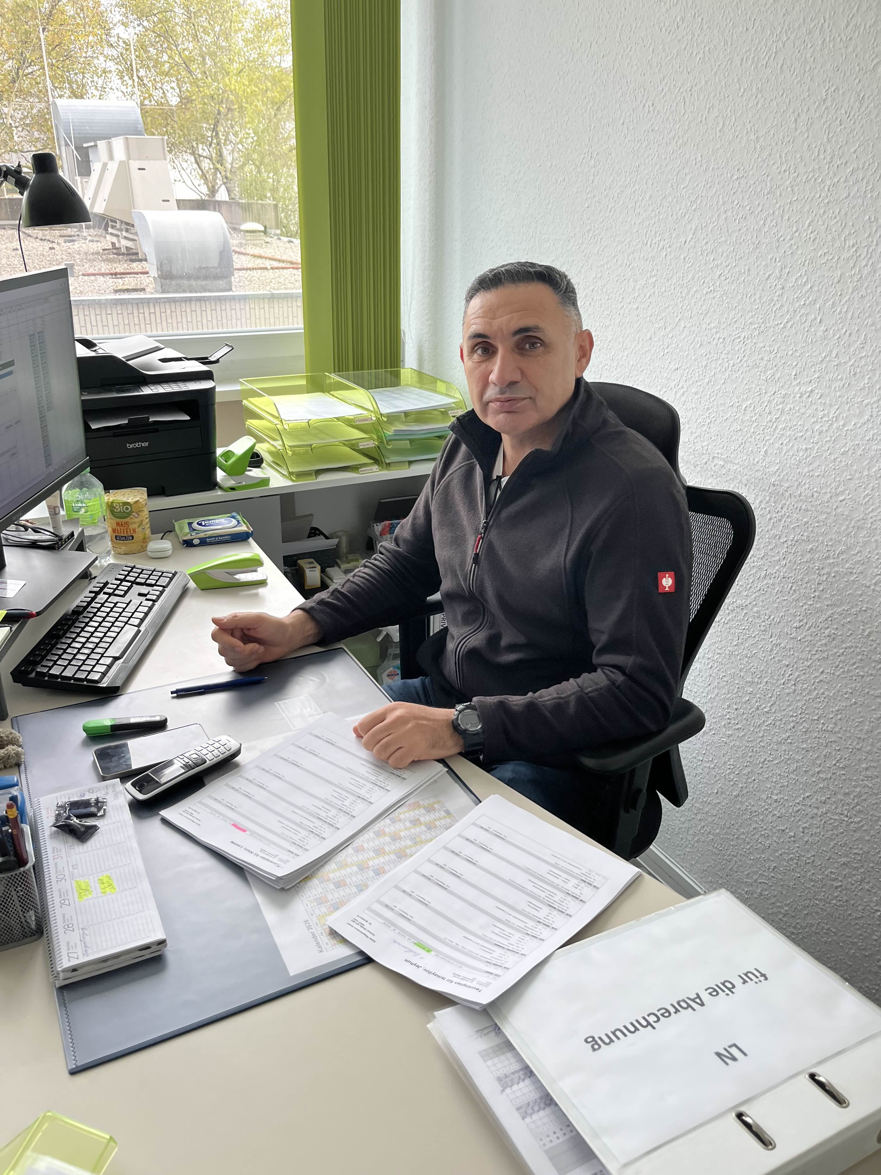 contactPerson.contactPerson.title