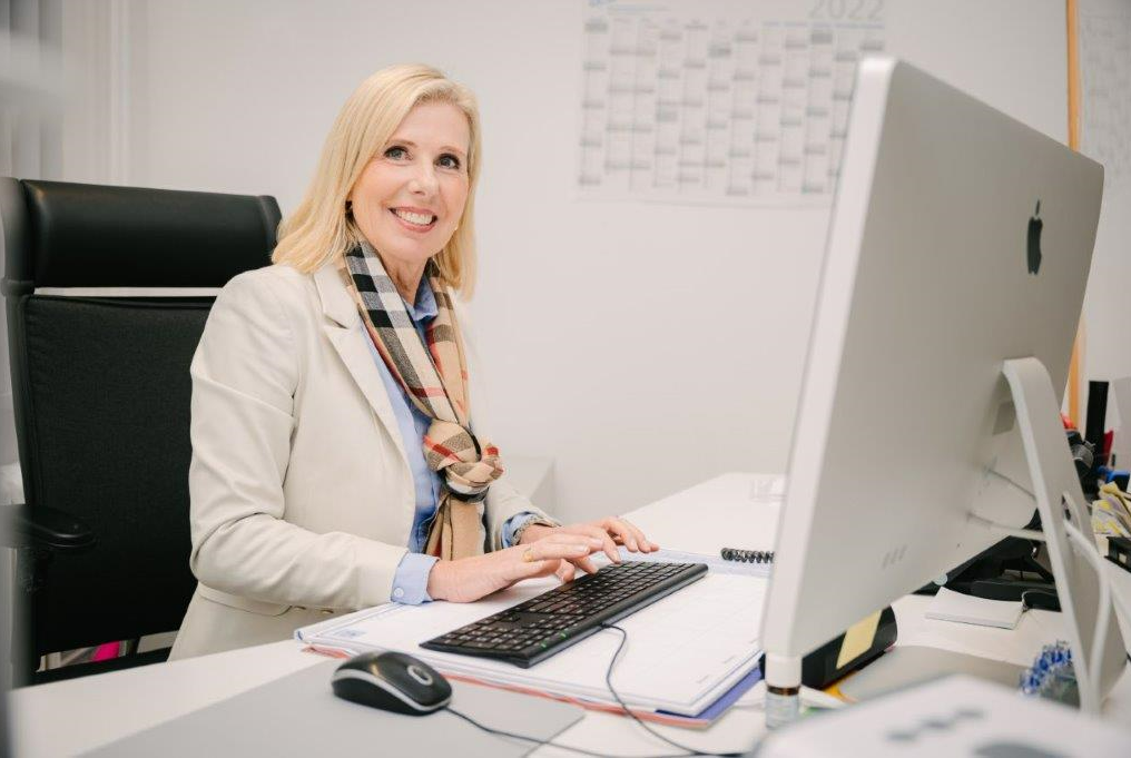 contactPerson.contactPerson.title