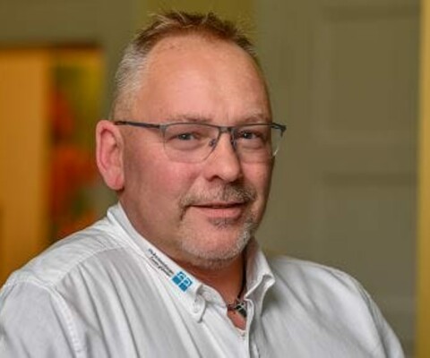 contactPerson.contactPerson.title