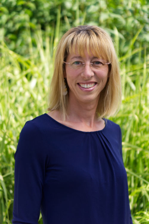 contactPerson.contactPerson.title