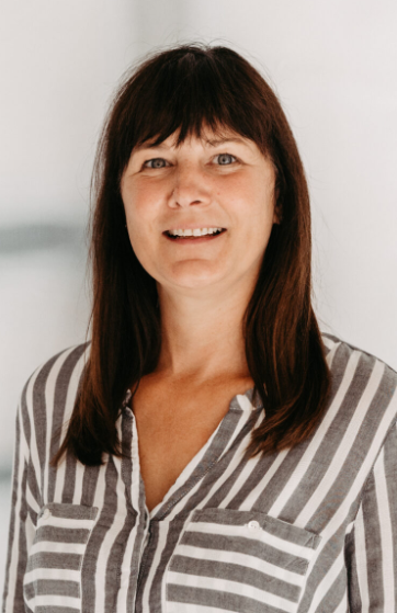 contactPerson.contactPerson.title