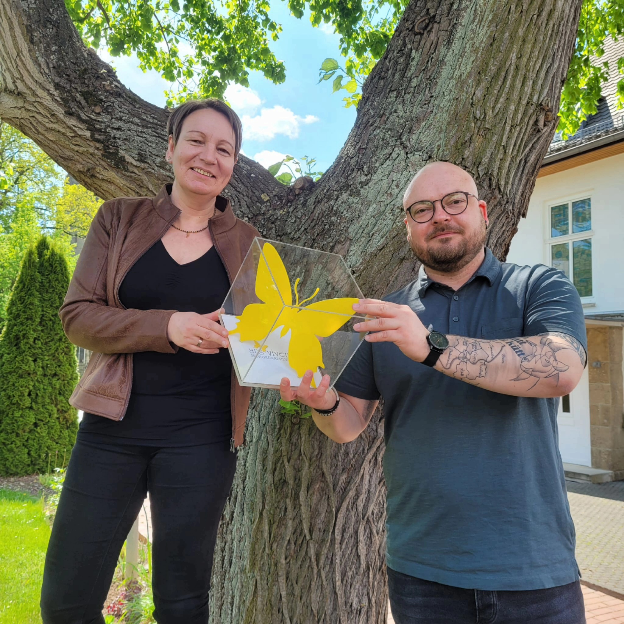 contactPerson.contactPerson.title