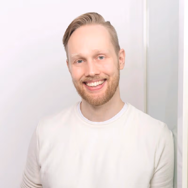 contactPerson.contactPerson.title