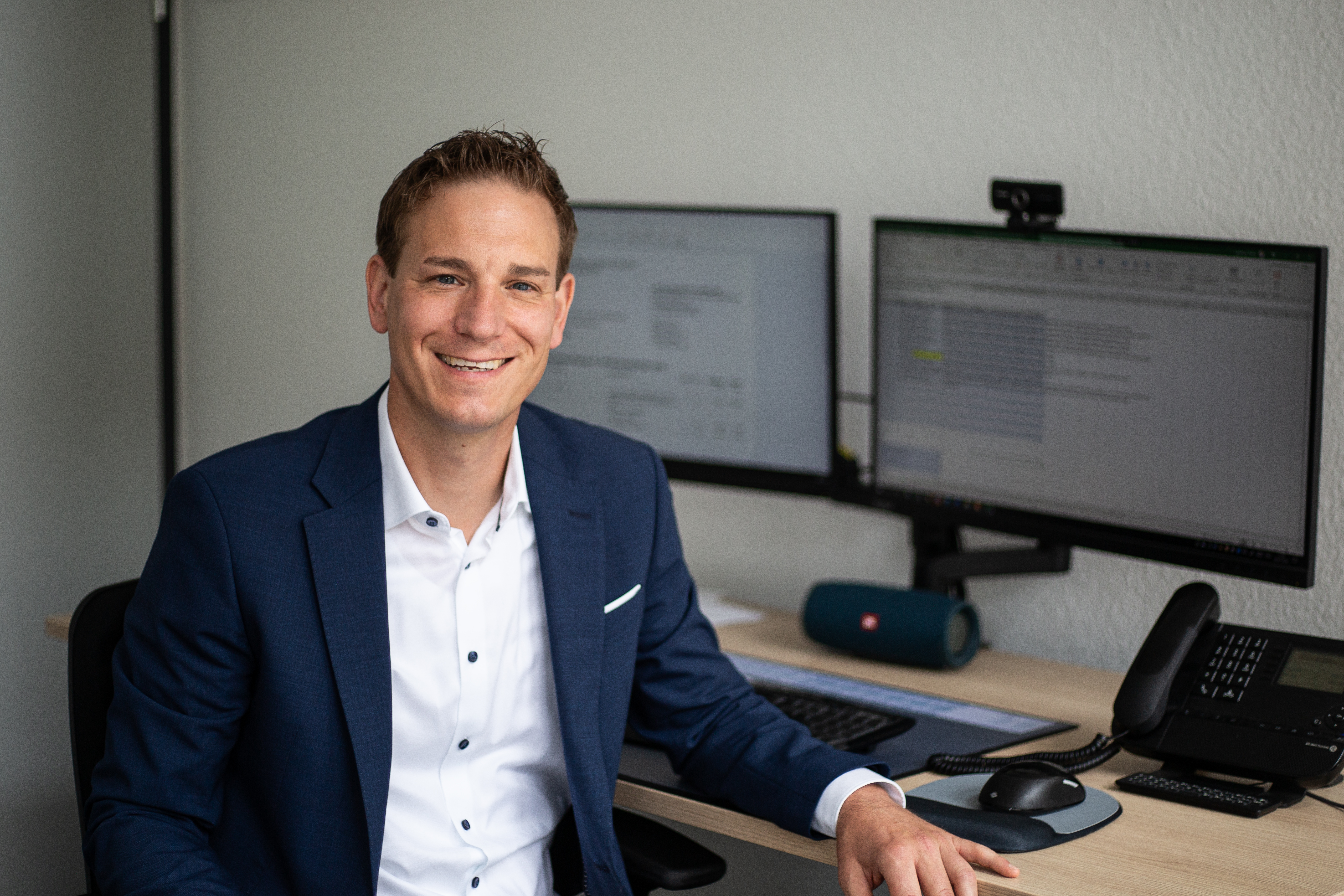 contactPerson.contactPerson.title