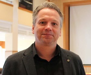 contactPerson.contactPerson.title