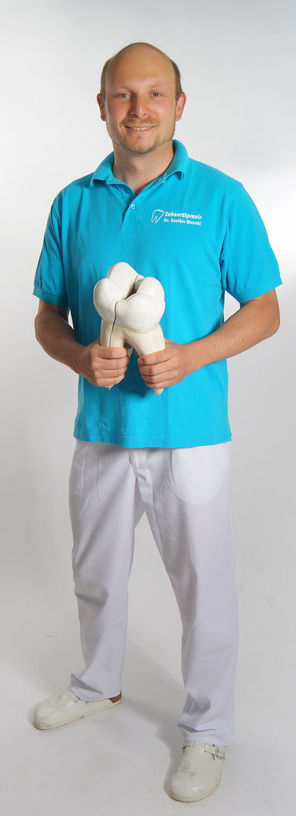 contactPerson.contactPerson.title