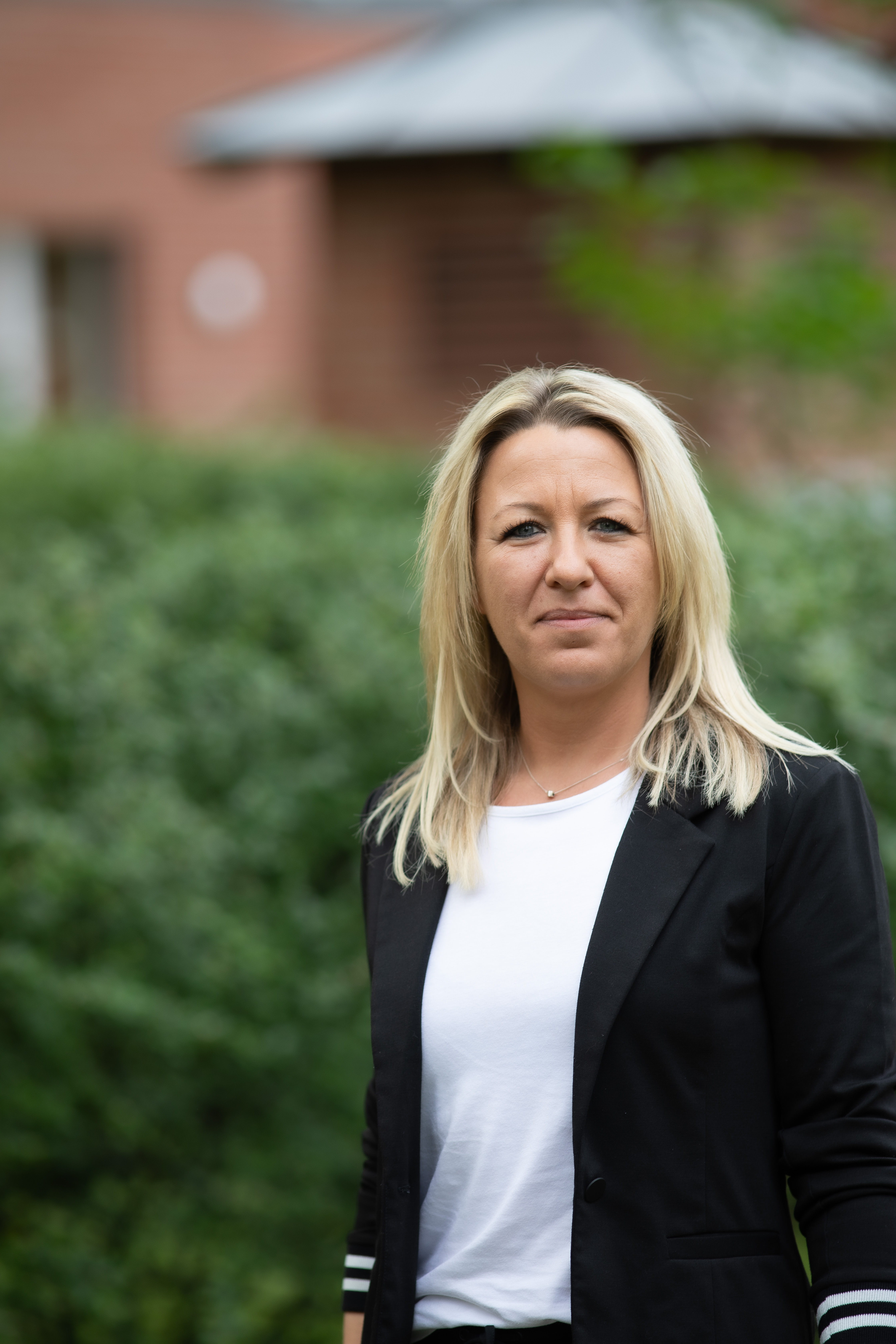 contactPerson.contactPerson.title