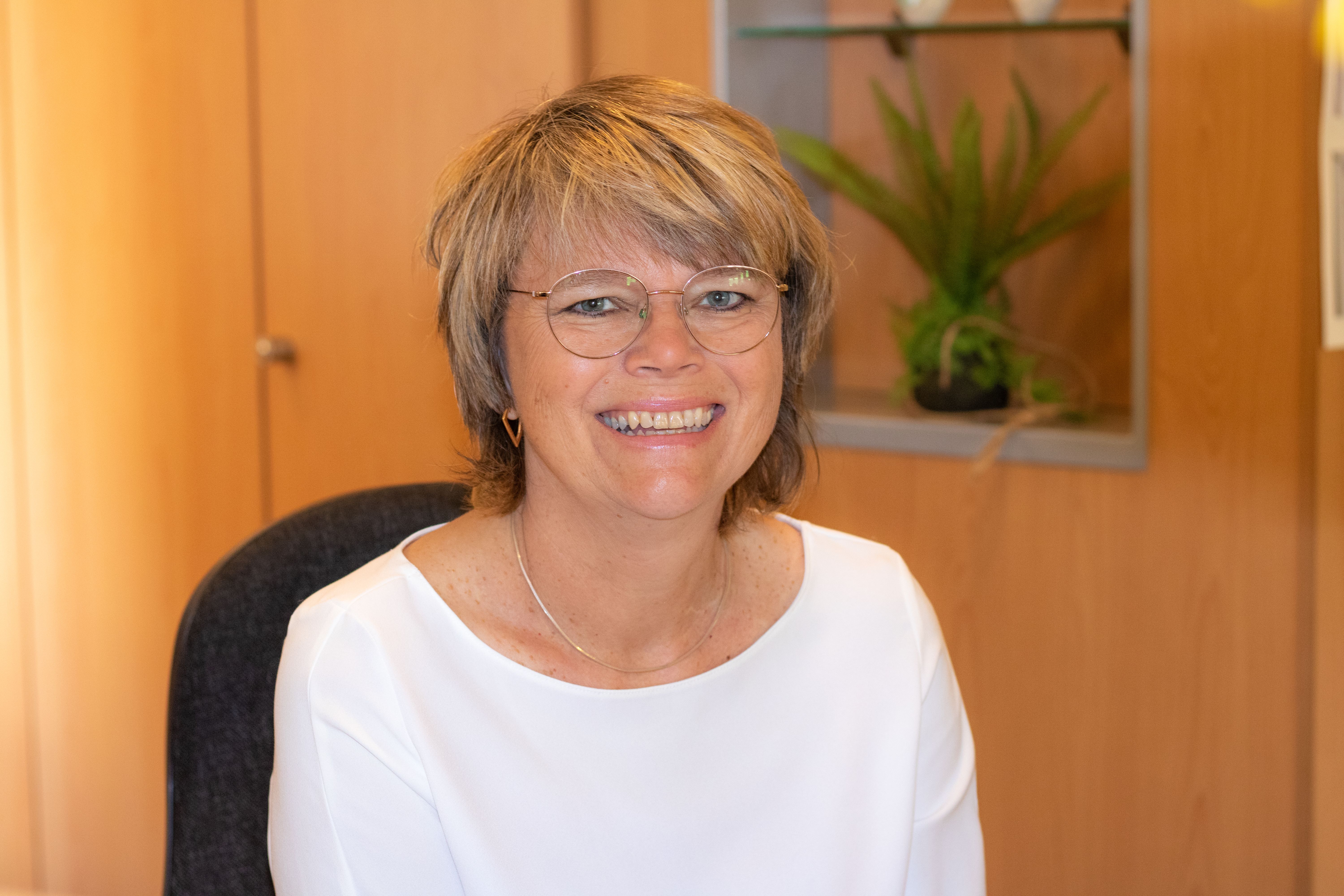 contactPerson.contactPerson.title