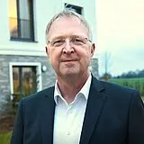 contactPerson.contactPerson.title