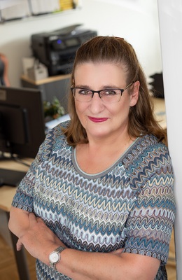 contactPerson.contactPerson.title