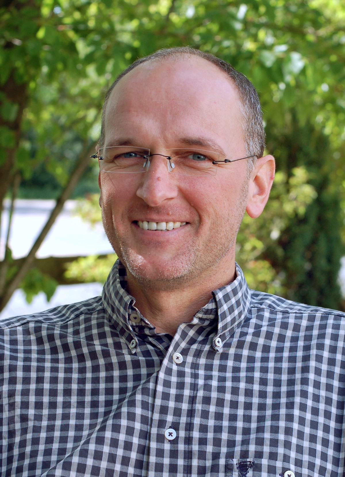 contactPerson.contactPerson.title