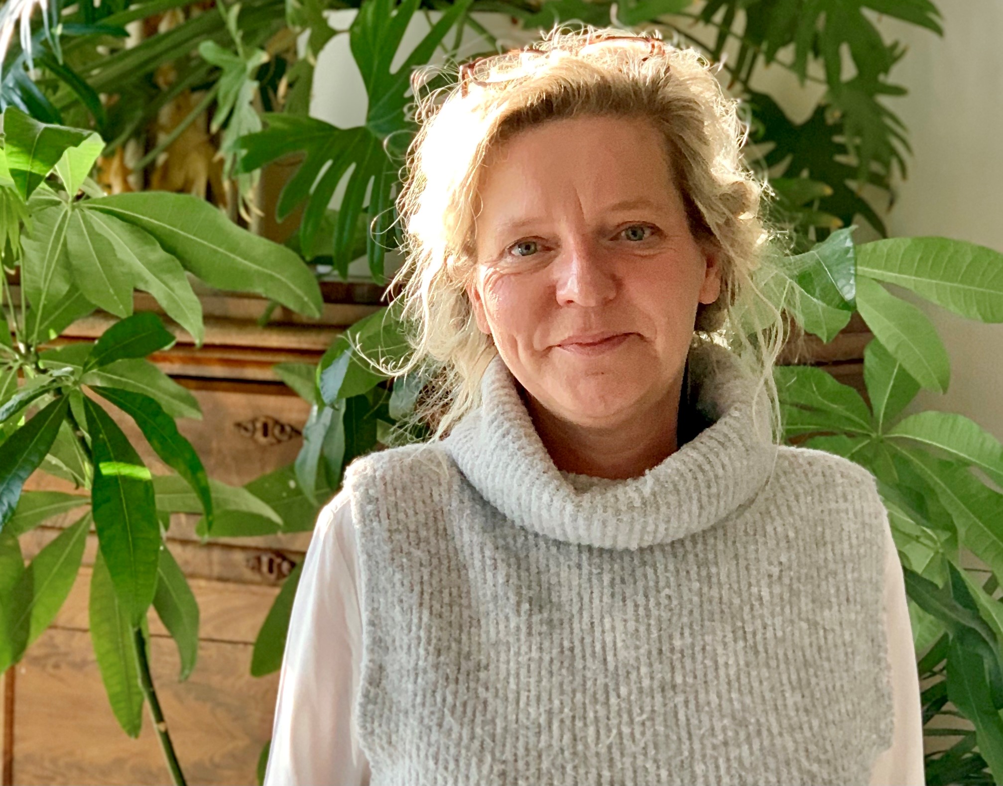 contactPerson.contactPerson.title