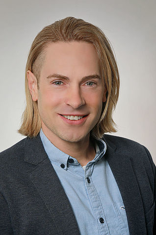 contactPerson.contactPerson.title