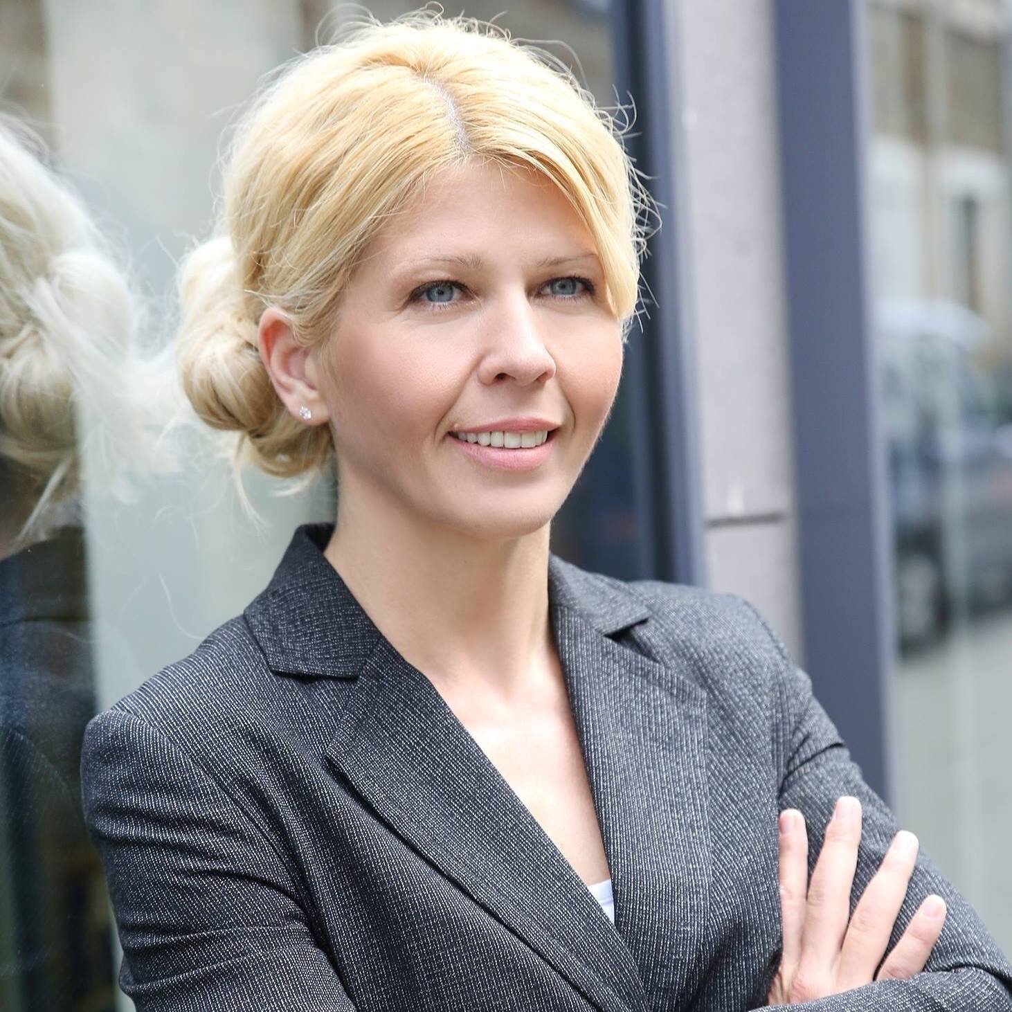 contactPerson.contactPerson.title