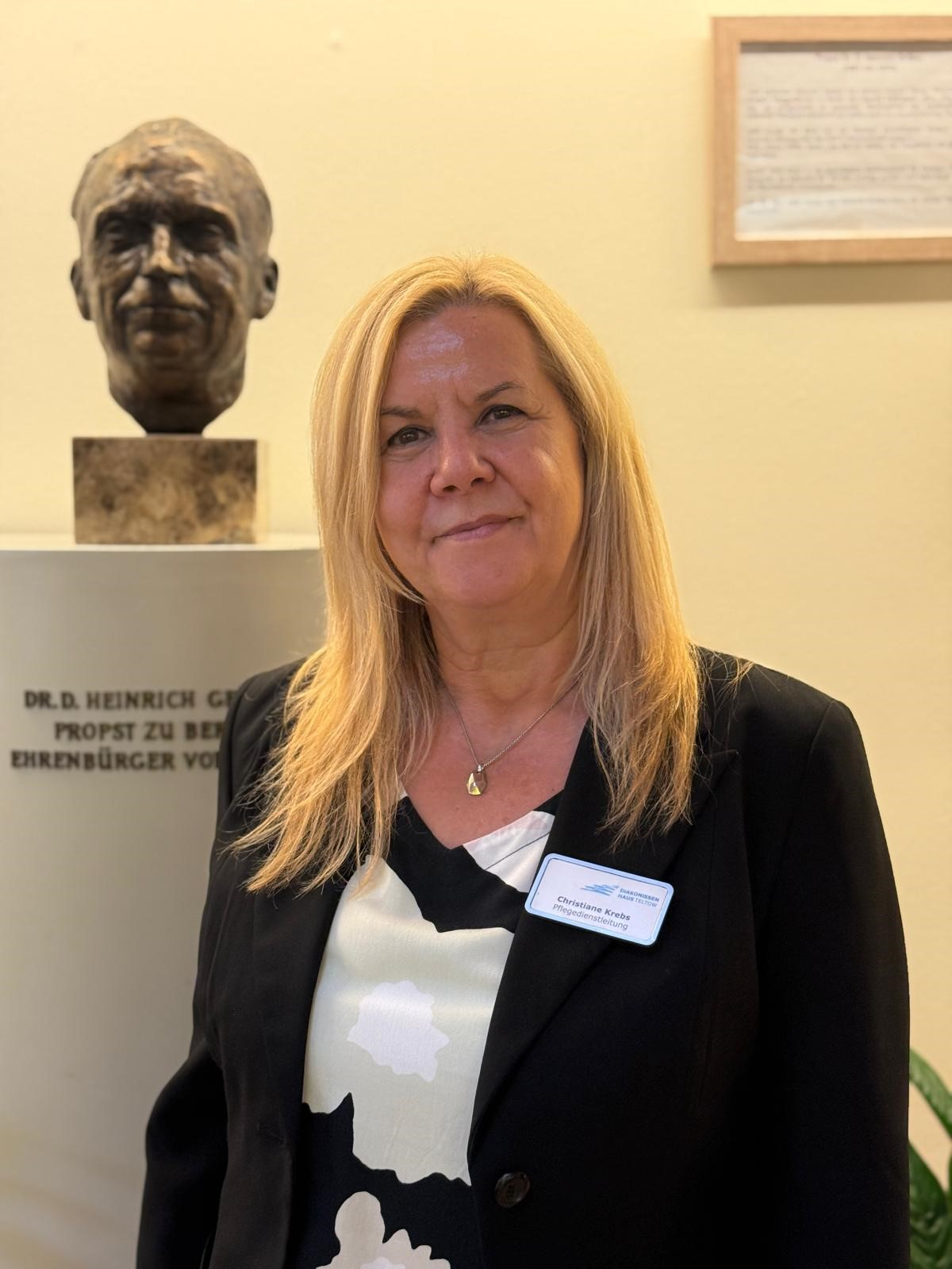 contactPerson.contactPerson.title