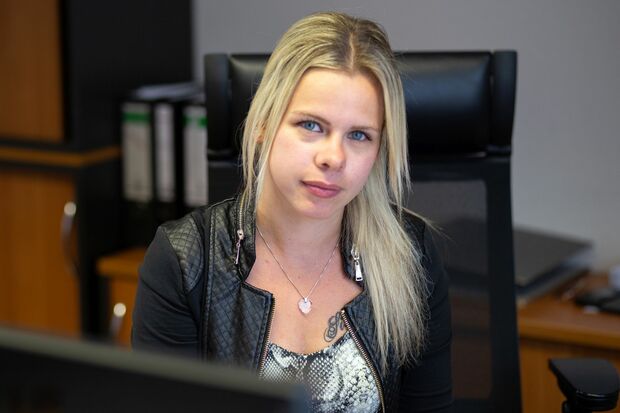 contactPerson.contactPerson.title