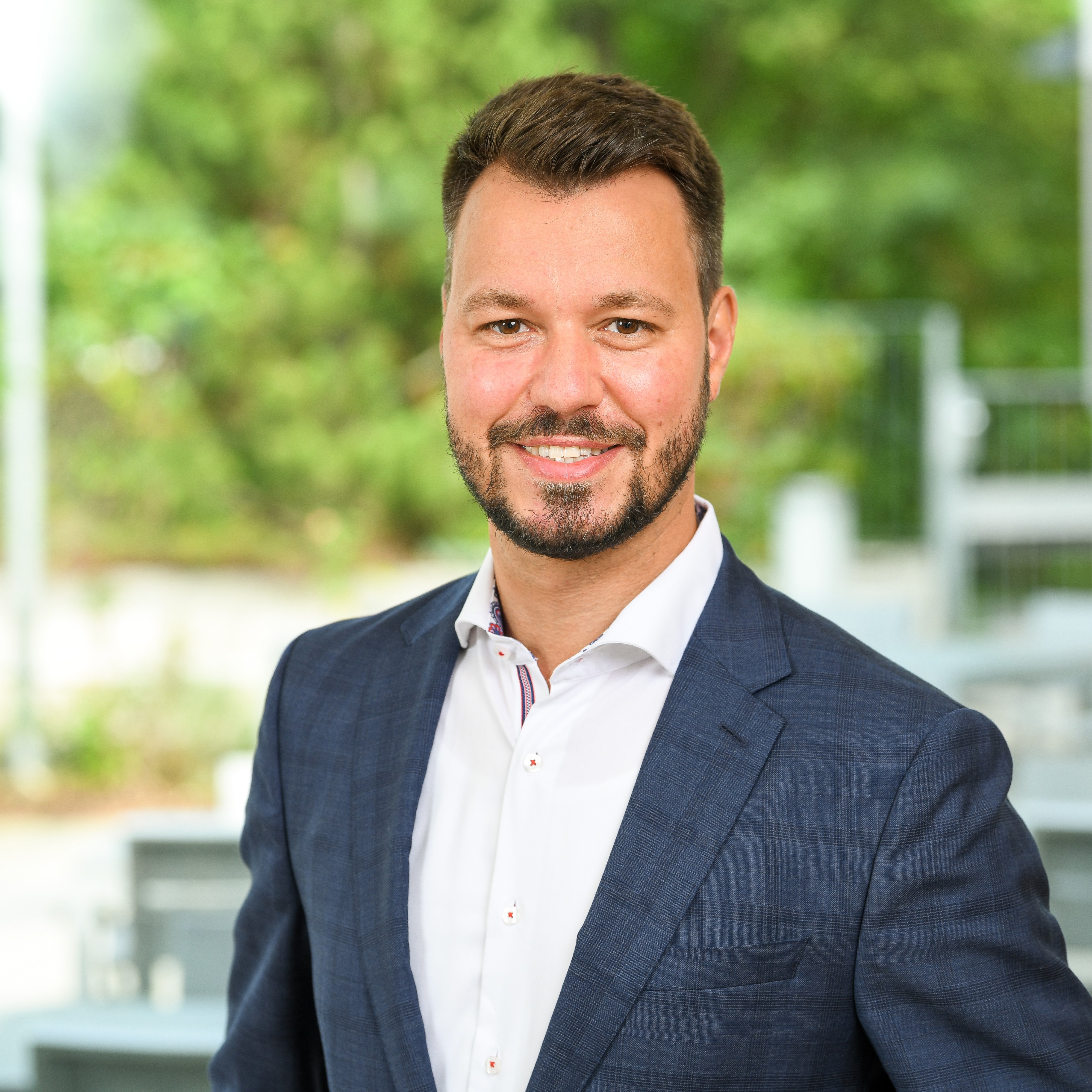 contactPerson.contactPerson.title