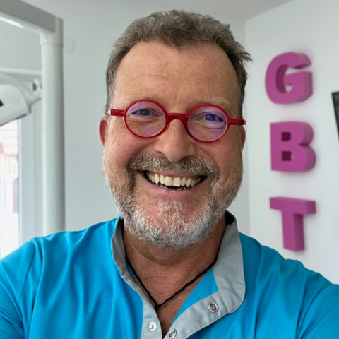 contactPerson.contactPerson.title