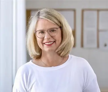 contactPerson.contactPerson.title